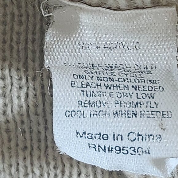 Beige Tan Angel Wrap Shawl Coverlet with Ruffle Trim 37x40 One Size Acrylic - Picture 4 of 7